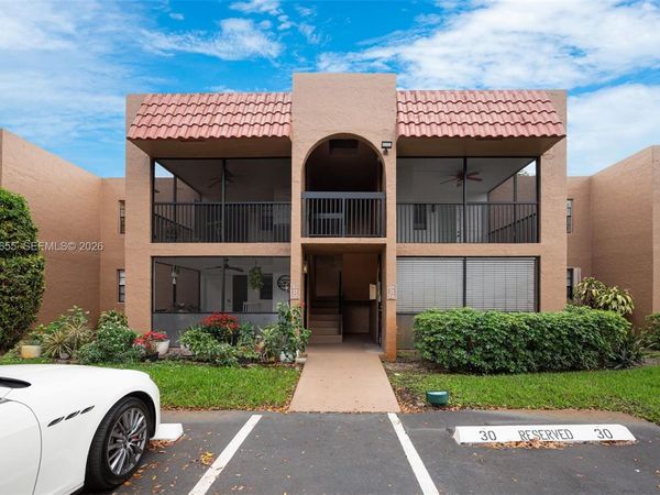 8600 NW 34th Pl, Unit B206, Sunrise, FL 33351