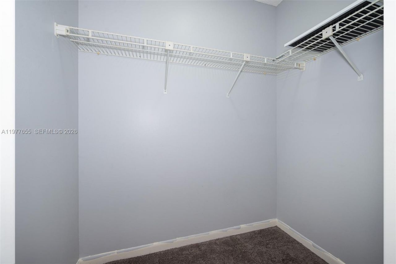 8600 NW 34th Pl, Unit B206, Sunrise, FL 33351 Photo