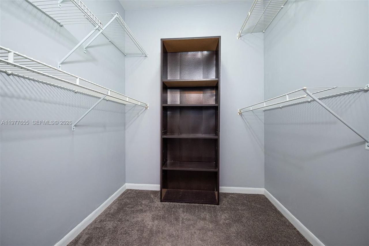 8600 NW 34th Pl, Unit B206, Sunrise, FL 33351 Photo