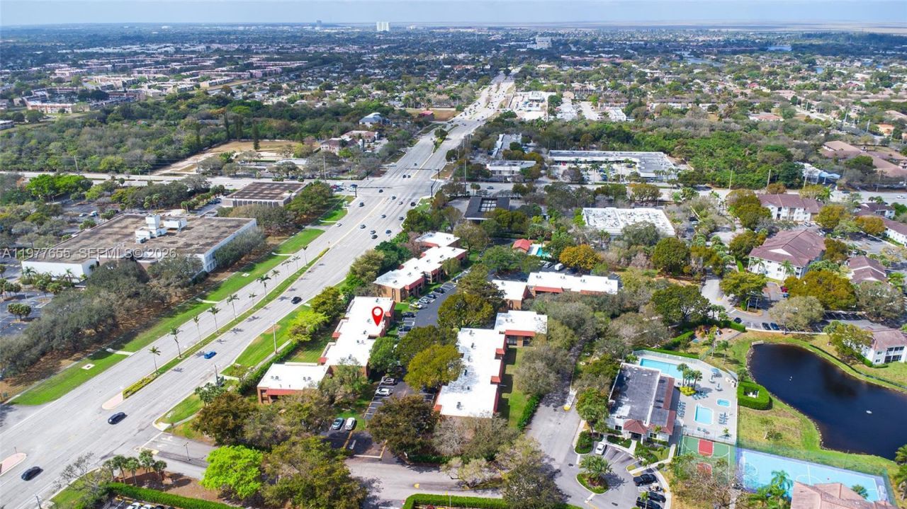 8600 NW 34th Pl, Unit B206, Sunrise, FL 33351 Photo