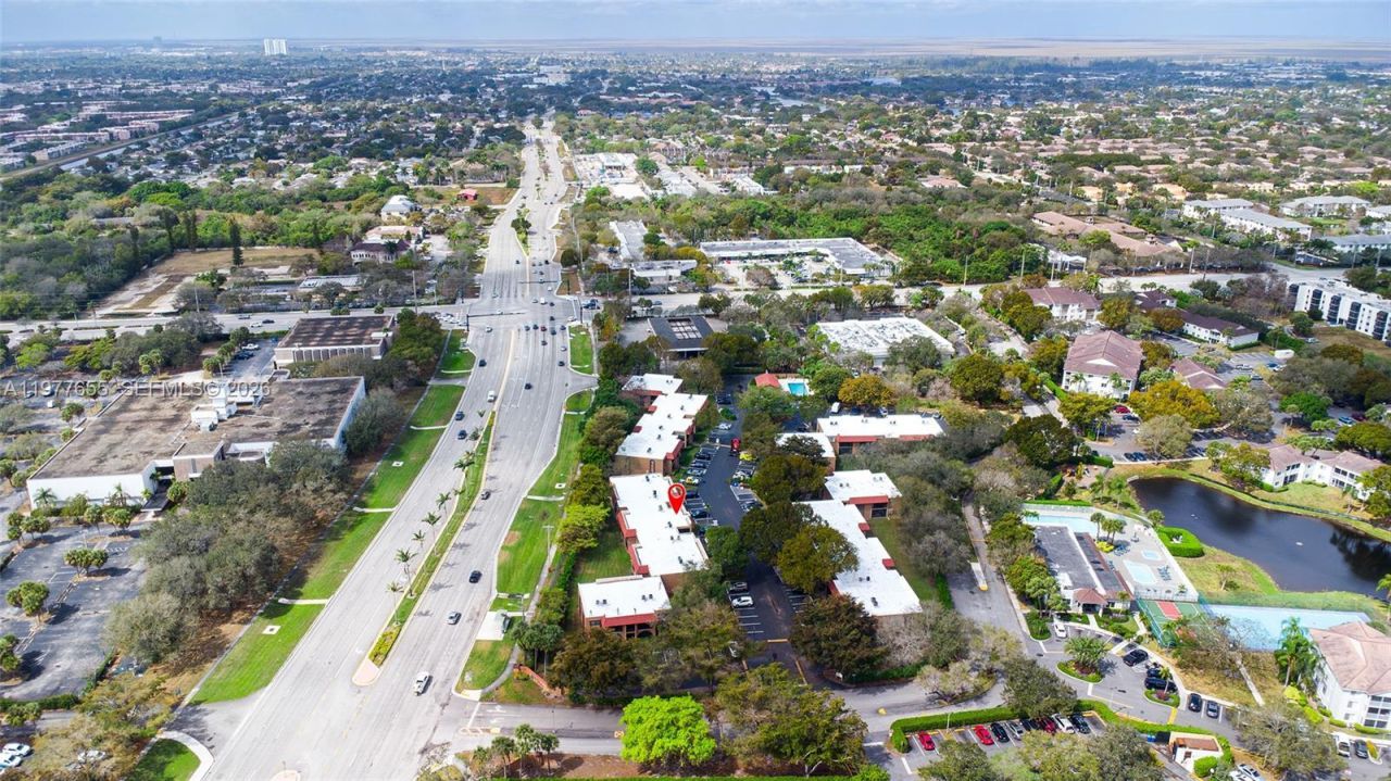 8600 NW 34th Pl, Unit B206, Sunrise, FL 33351 Photo