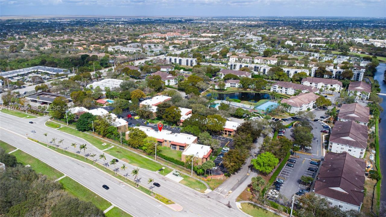 8600 NW 34th Pl, Unit B206, Sunrise, FL 33351 Photo