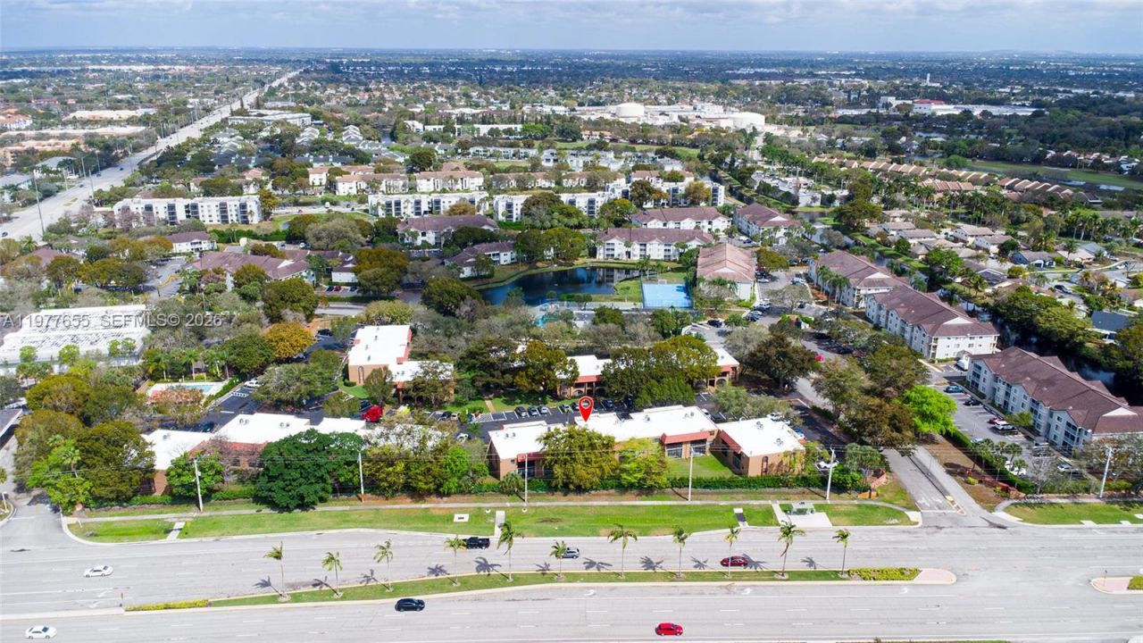 8600 NW 34th Pl, Unit B206, Sunrise, FL 33351 Photo