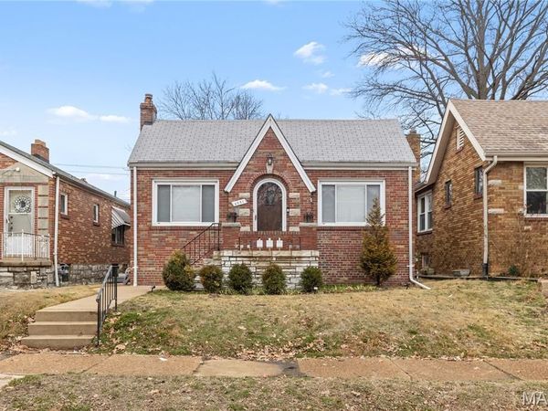 4981 Pernod Avenue, St Louis, MO 63139
