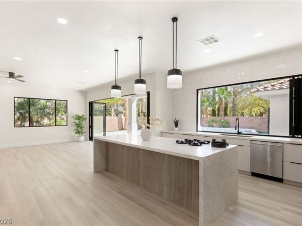 10626 San Vercelli Court, Las Vegas, NV 89141