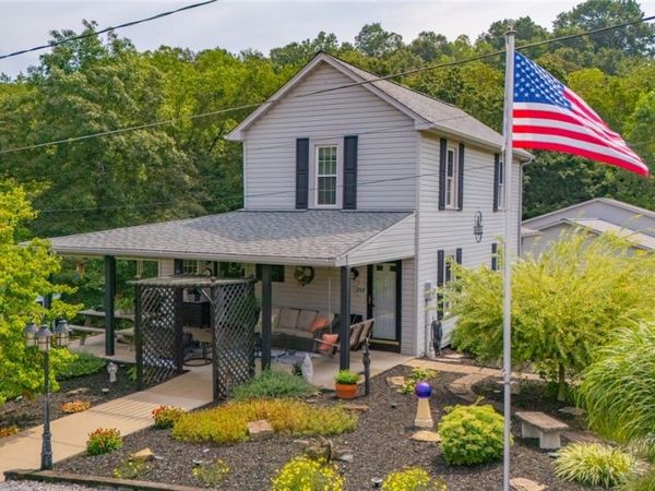 218 High Street, Amsterdam, OH 43903