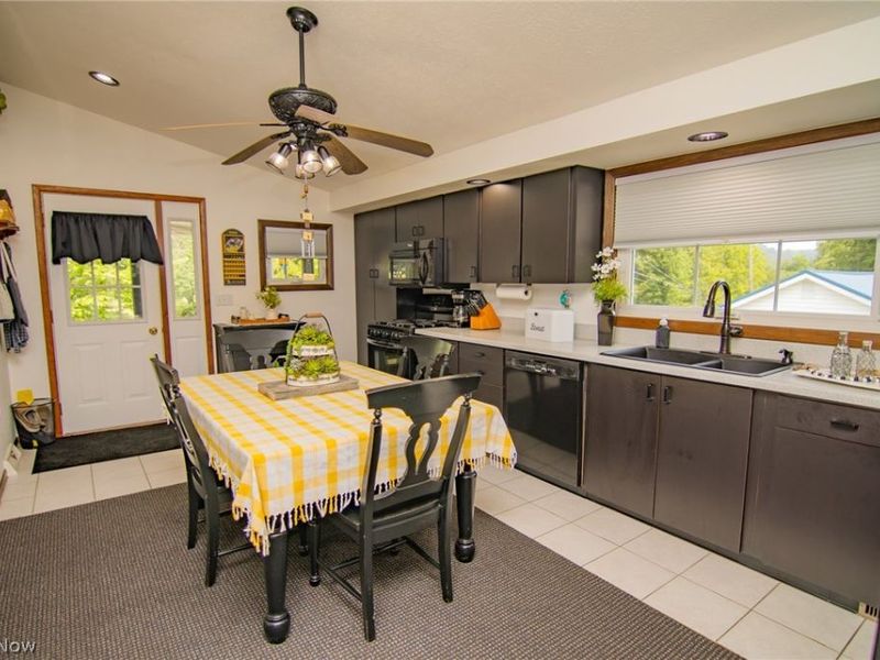 218 High Street, Amsterdam, OH 43903 Photo 15