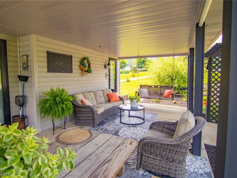 218 High Street, Amsterdam, OH 43903 Photo 2