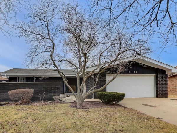 2104 Cardinal Drive, East Chicago, IN 46312