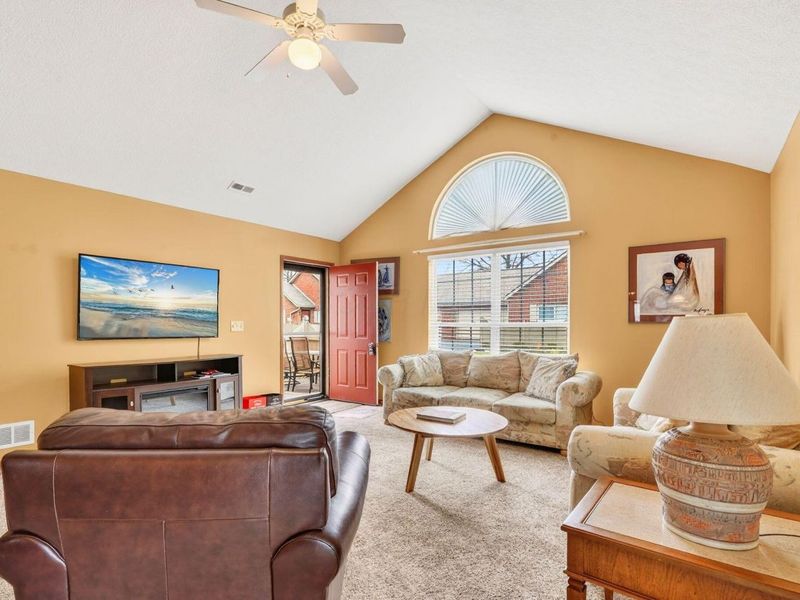 6836 Newrock Drive, Unit 21, New Albany, OH 43054 Photo 12