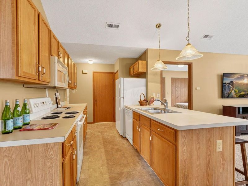 6836 Newrock Drive, Unit 21, New Albany, OH 43054 Photo 18