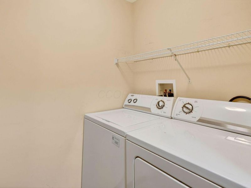 6836 Newrock Drive, Unit 21, New Albany, OH 43054 Photo 38