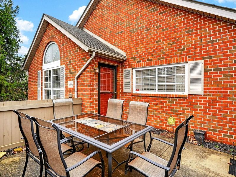6836 Newrock Drive, Unit 21, New Albany, OH 43054 Photo 6