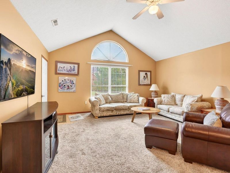 6836 Newrock Drive, Unit 21, New Albany, OH 43054 Photo 8