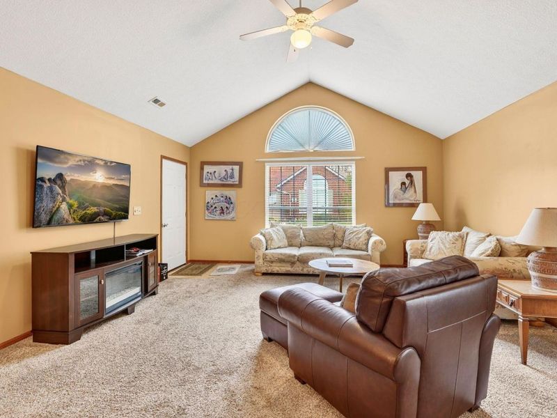 6836 Newrock Drive, Unit 21, New Albany, OH 43054 Photo 9