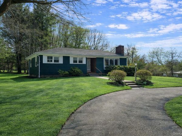 5180 Sound Avenue , Mattituck, NY 11952