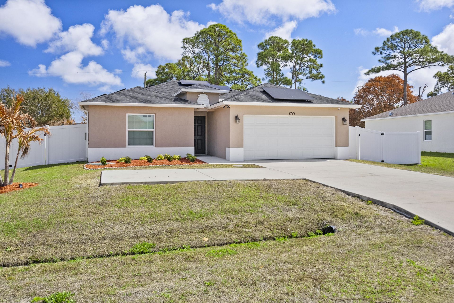 1741 SE Sandia Drive, Port Saint Lucie, FL 34983 Photo