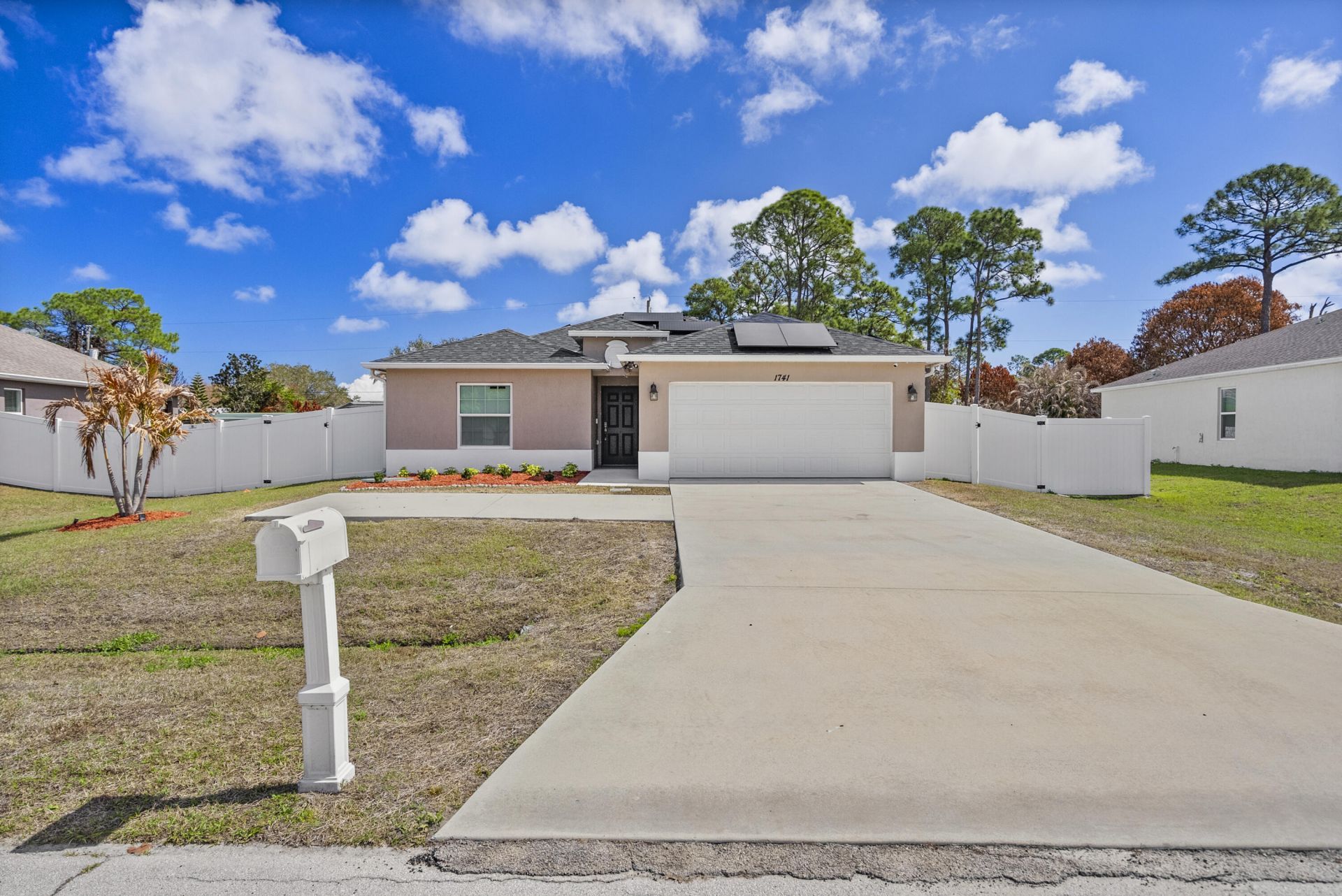 1741 SE Sandia Drive, Port Saint Lucie, FL 34983 Photo