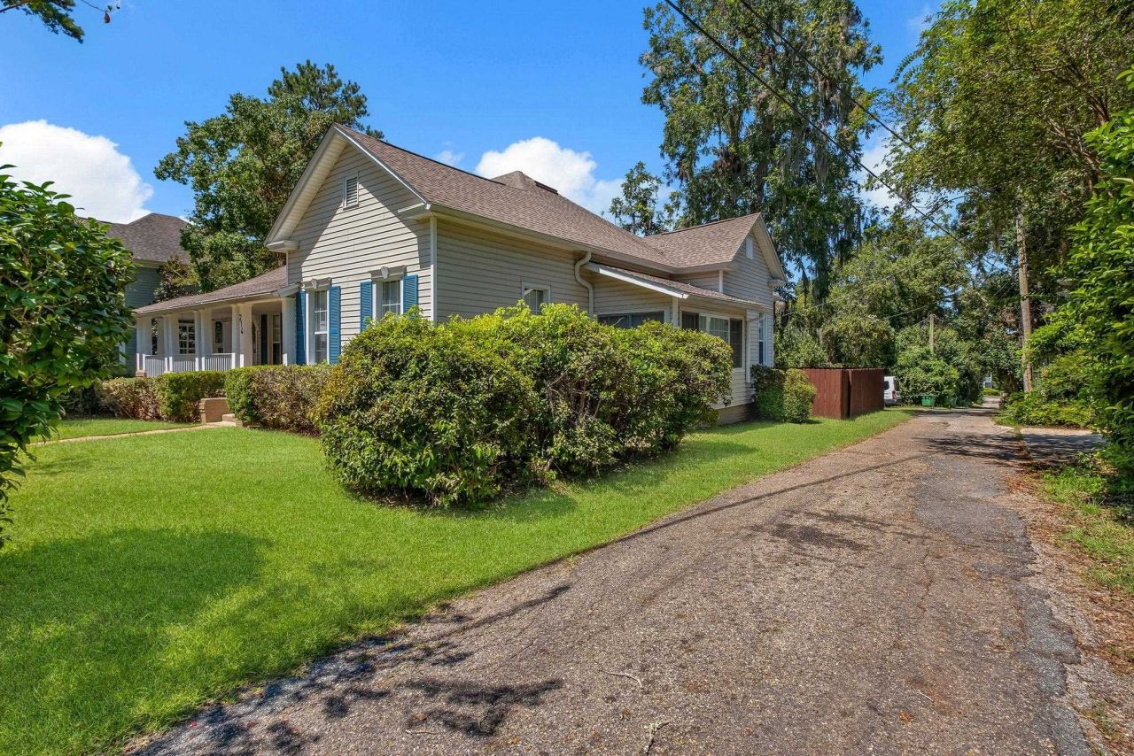 214 W Sharon Street , Quincy, FL 32351 Photo