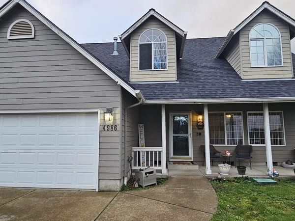 4986 Rebecca St NE, Salem, OR 97305