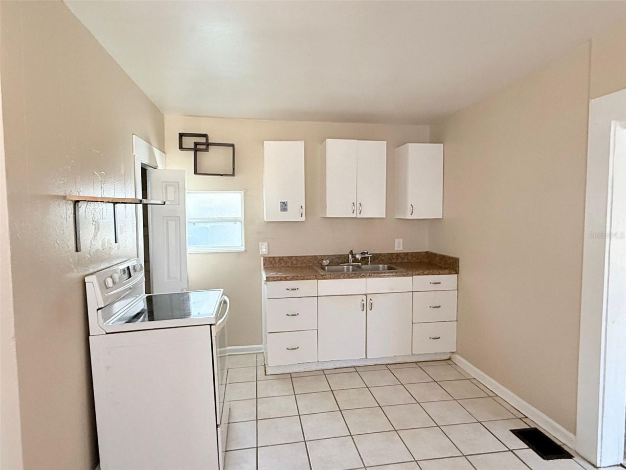 2609 4th Street S, Saint Petersburg, FL 33705 Photo