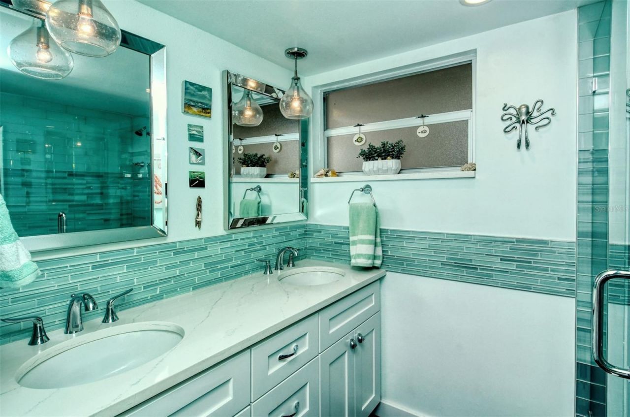 4440 Exeter Drive , Unit 301, Longboat Key, FL 34228 Photo