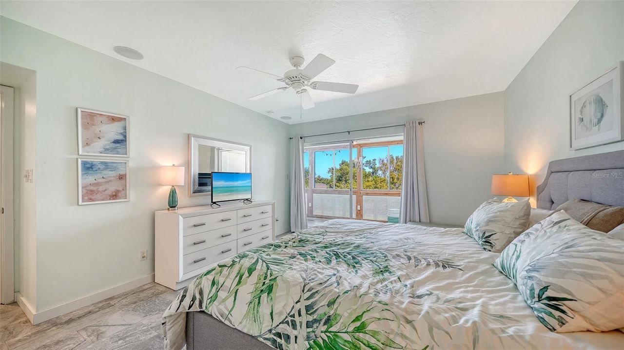 4440 Exeter Drive, Unit 301, Longboat Key, FL 34228 Photo