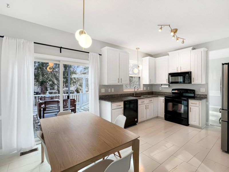 559 Cherry Hill Drive, Pickerington, OH 43147 Photo 12