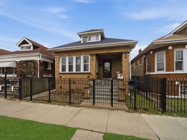 5942 S California Avenue , Chicago, IL 60629