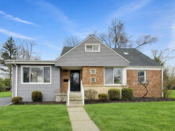 1120 N Haddow Avenue, Arlington Heights, IL 60004