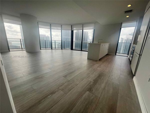 45 SW 9th St, Unit 3703, Miami, FL 33130