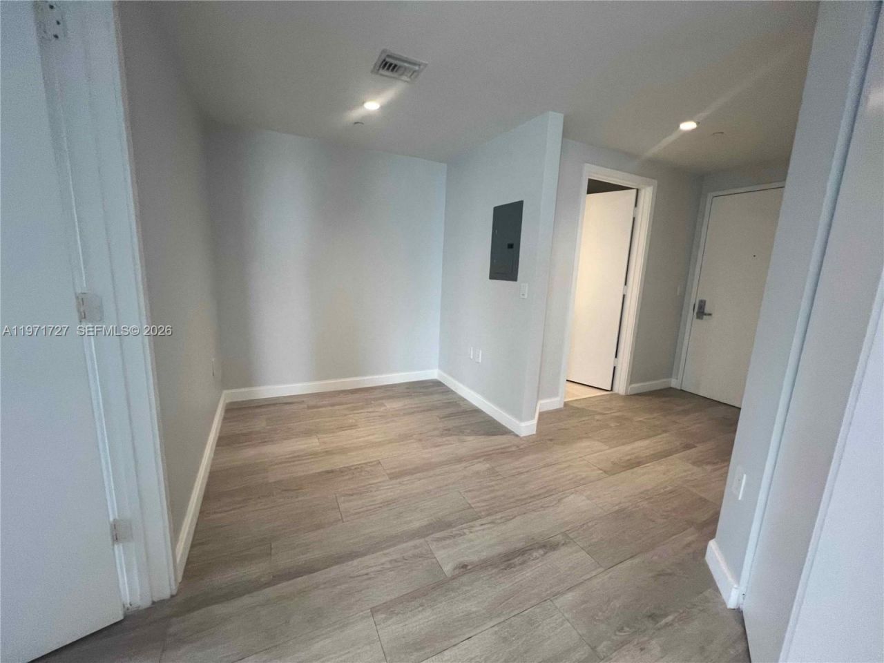 45 SW 9th St, Unit 3703, Miami, FL 33130 Photo
