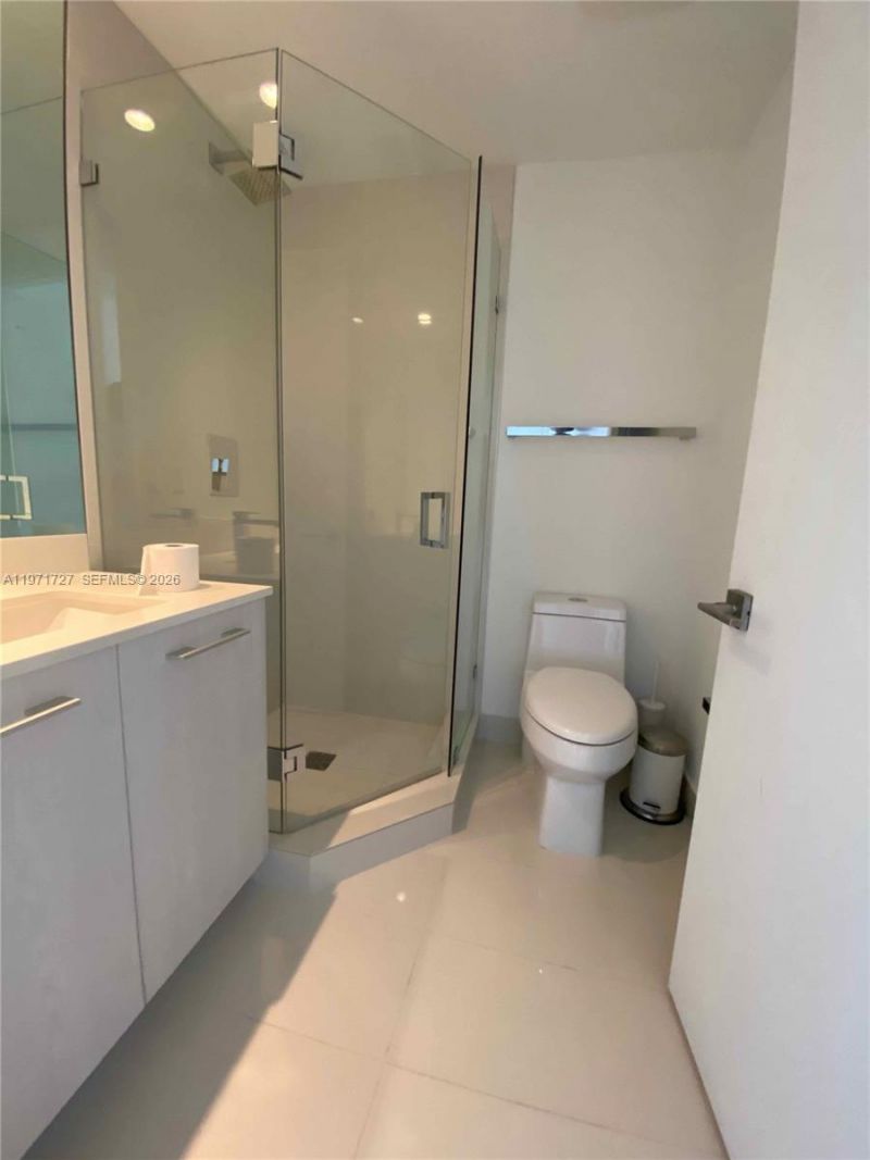 45 SW 9th St, Unit 3703, Miami, FL 33130 Photo