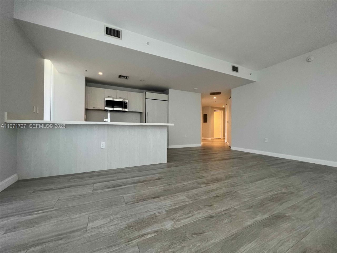 45 SW 9th St, Unit 3703, Miami, FL 33130 Photo
