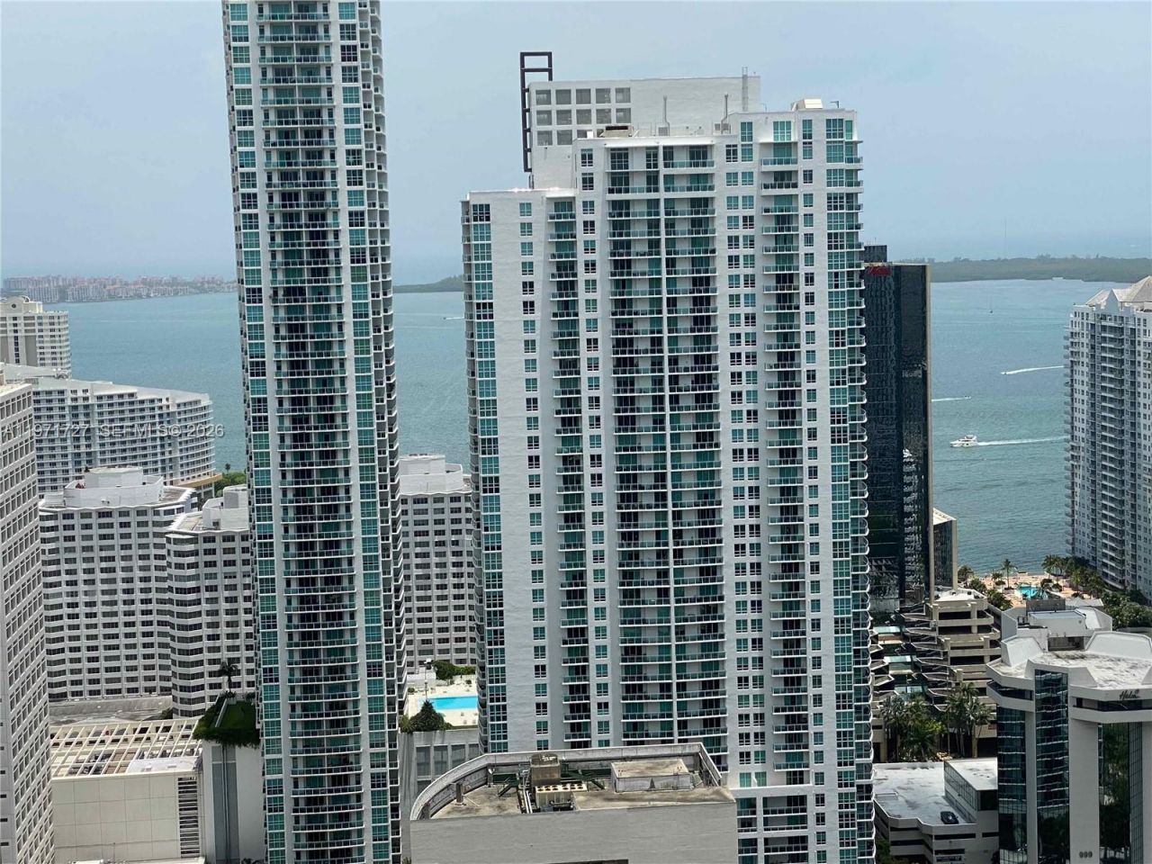 45 SW 9th St, Unit 3703, Miami, FL 33130 Photo