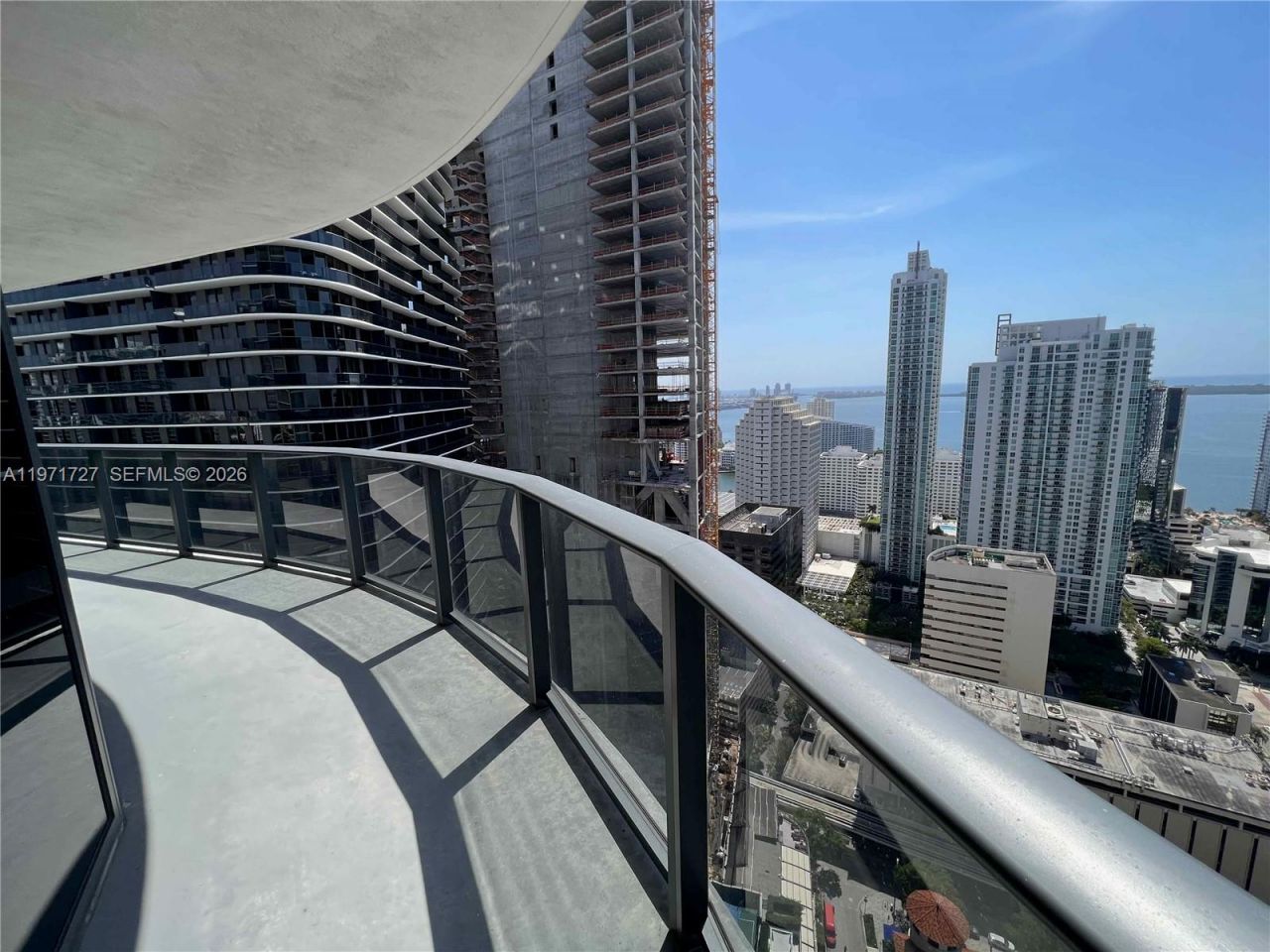 45 SW 9th St, Unit 3703, Miami, FL 33130 Photo