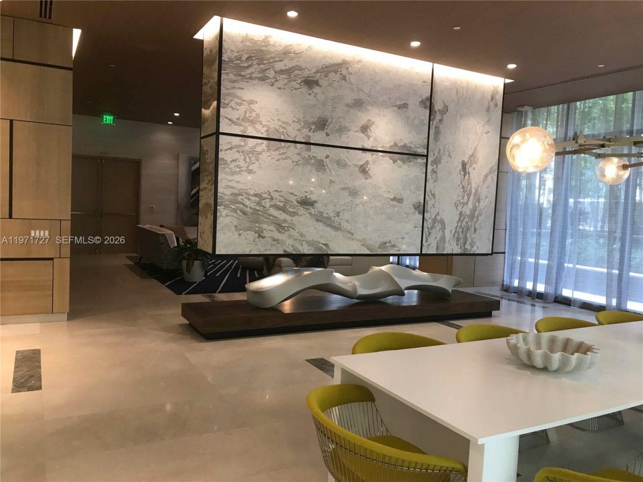 45 SW 9th St, Unit 3703, Miami, FL 33130 Photo
