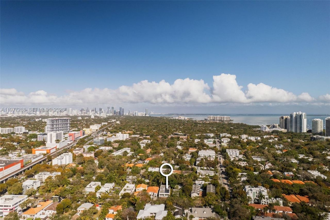 2977 Bridgeport Ave, Miami, FL 33133 Photo