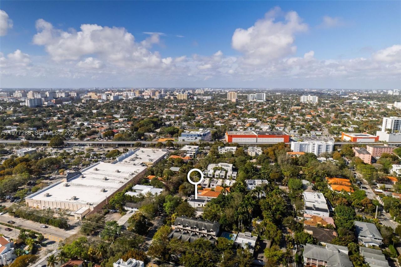 2977 Bridgeport Ave, Miami, FL 33133 Photo