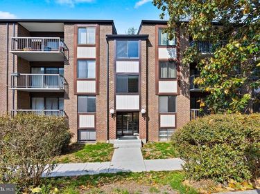 9710 KINGSBRIDGE DRIVE, Unit 101, FAIRFAX, VA 22031