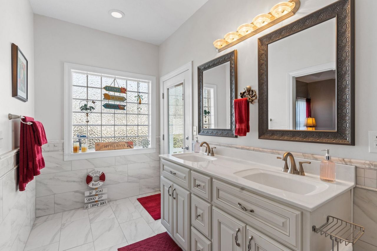 4327 Lakeside Dr. Photo 26