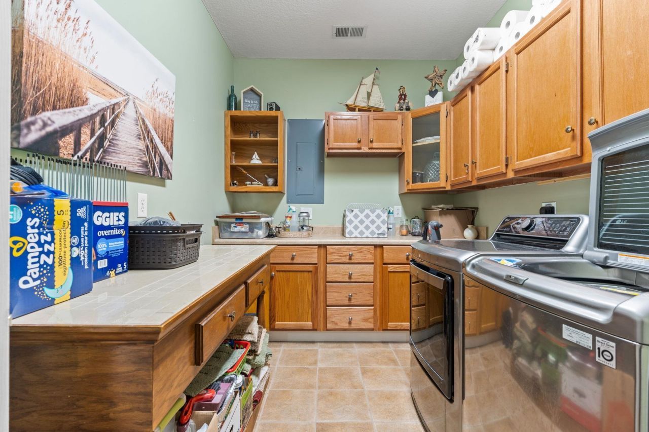 4327 Lakeside Dr. Photo 40