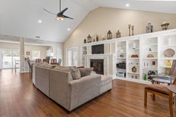 4327 Lakeside Dr. photo 4