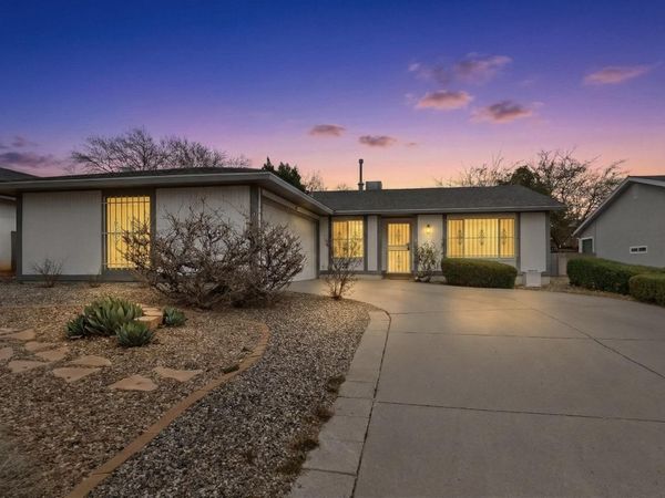 3830 Westerfeld Drive NE, Albuquerque, NM 87111