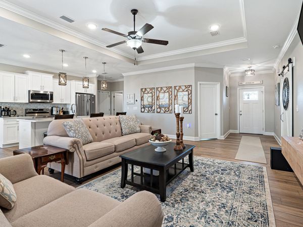 10 Lucky Lane, Mary Esther, FL 32569