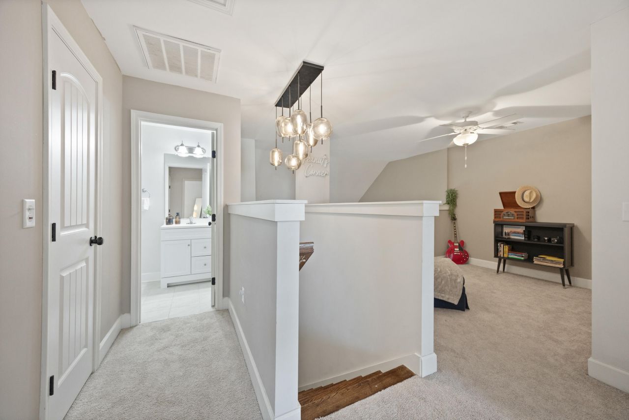 333 Dante Circle Photo 17