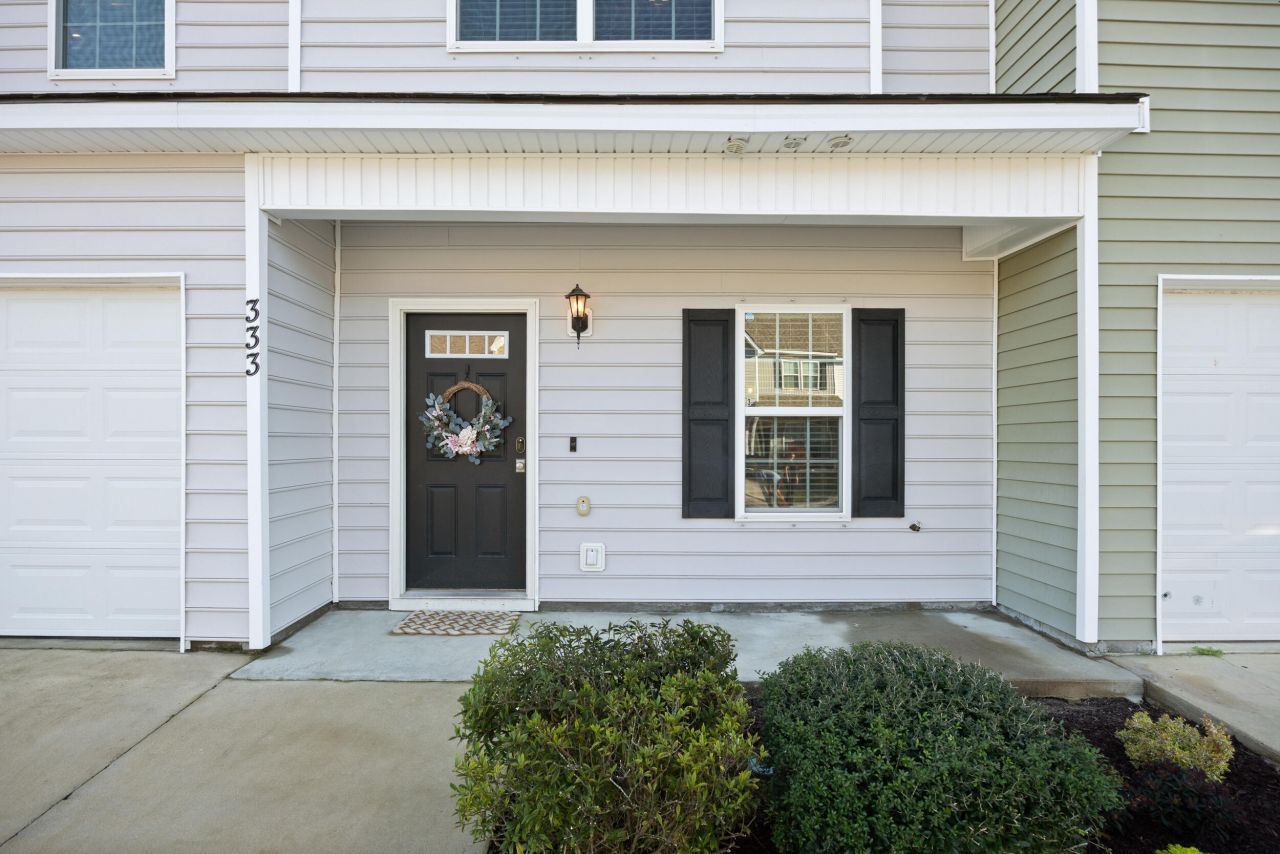 333 Dante Circle Photo 2