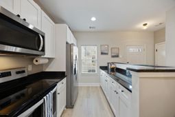 333 Dante Circle photo 4