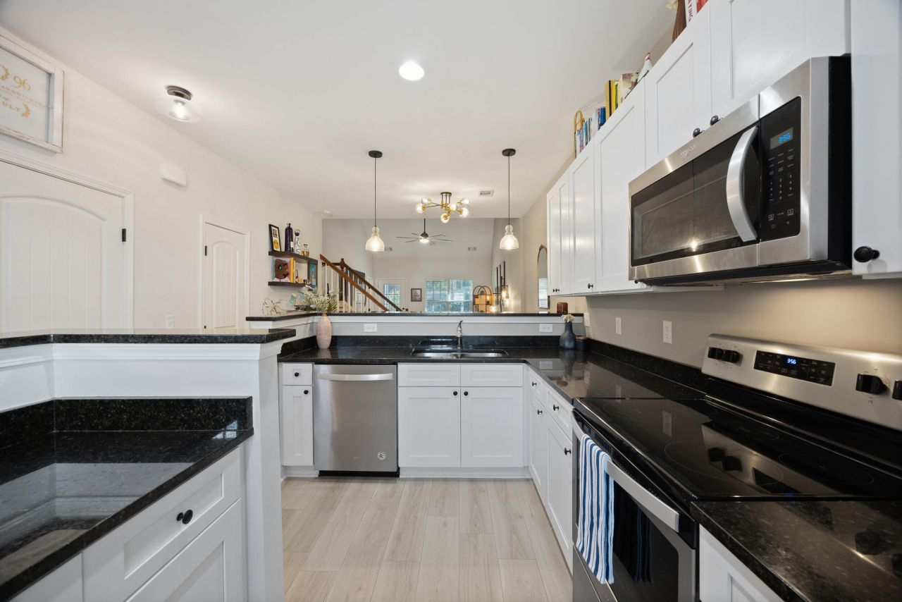 333 Dante Circle Photo 6