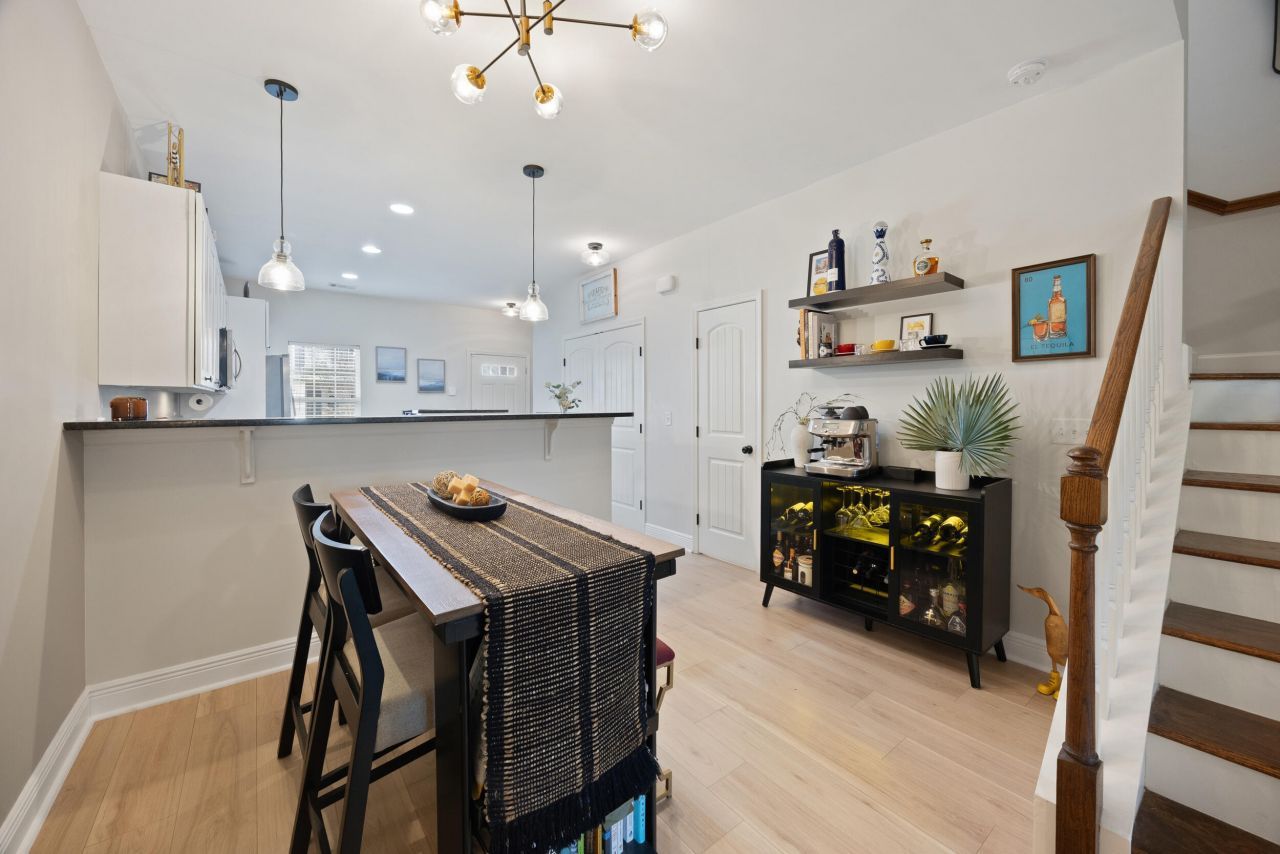 333 Dante Circle Photo 9